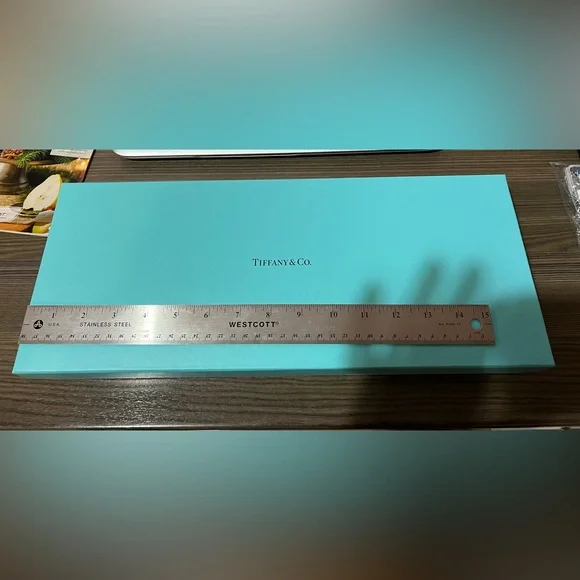 Tiffany & Co. big box 16.5’’ L with Tiffany tissue - Picture 2 of 5